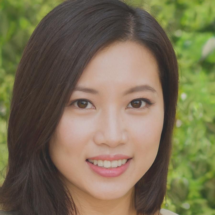 Master Florist and Color Theory Specialist